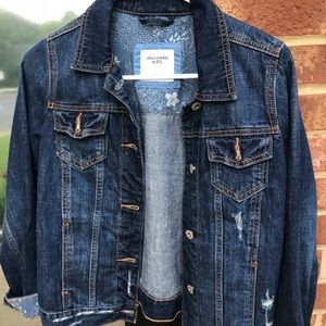 Abercrombie Kids Denim Jacket size 13/14